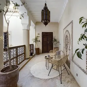 فندق مبيت وإفطار Dar Al Amal